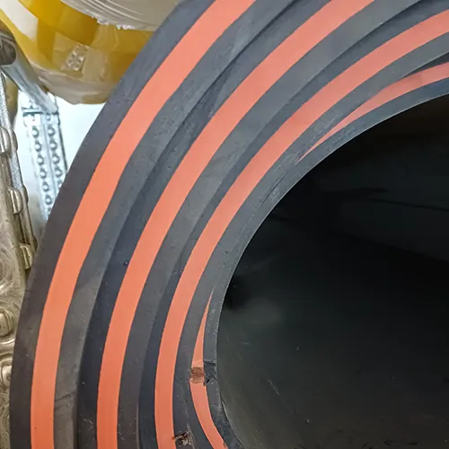 Gomma in lastra in rotoli e a disegno LASTRE E TAPPETI IN GOMMA